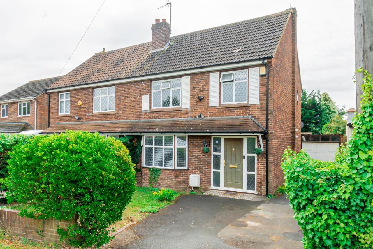 Stunning Place, Close To Windsor & Heathrow & Private Parking Burnham  Exteriér fotografie