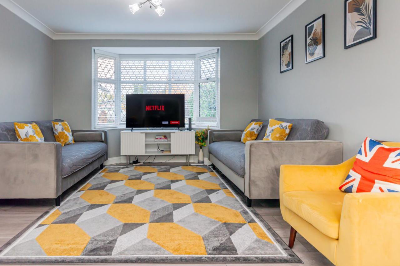 Stunning Place, Close To Windsor & Heathrow & Private Parking Burnham  Exteriér fotografie