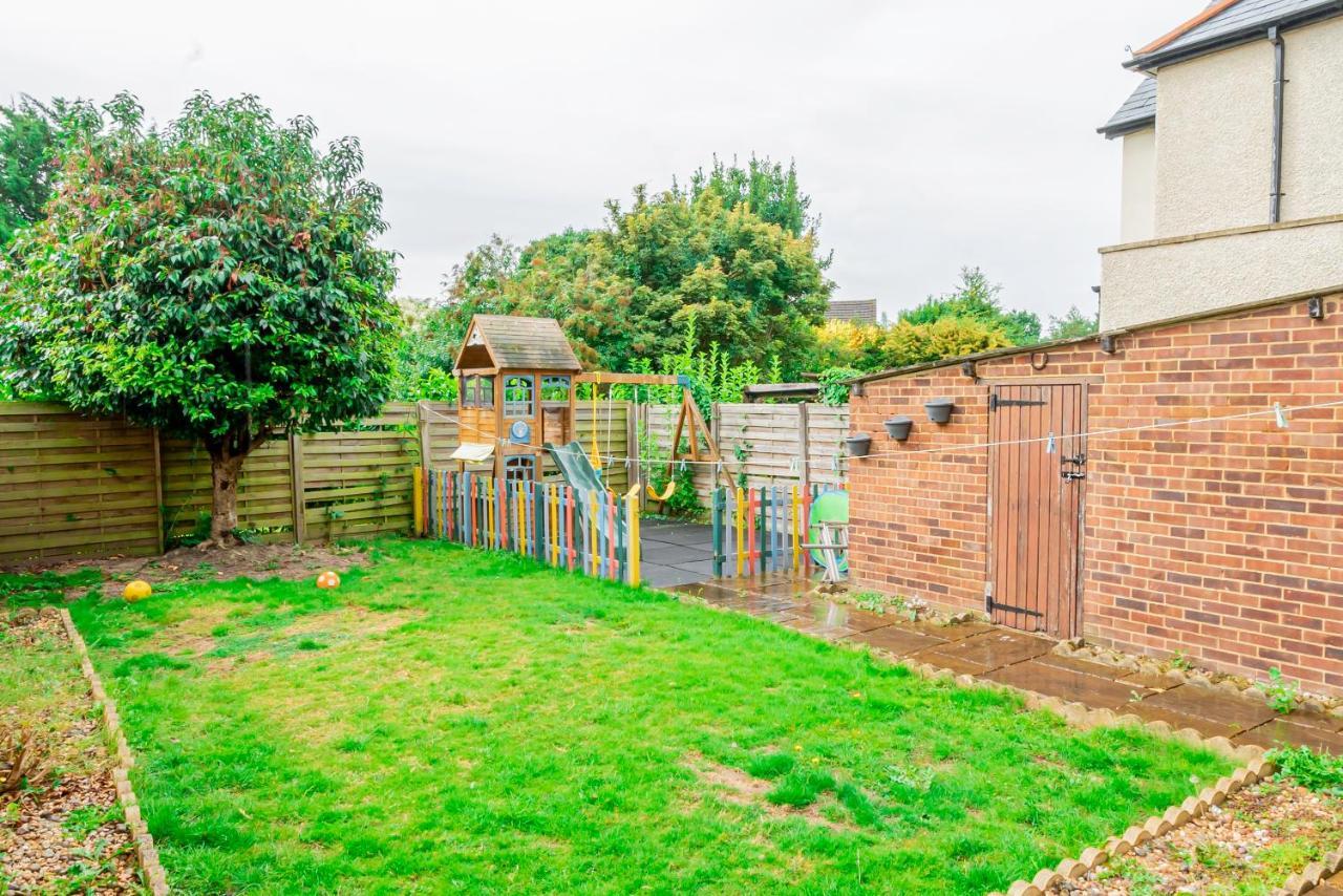 Stunning Place, Close To Windsor & Heathrow & Private Parking Burnham  Exteriér fotografie