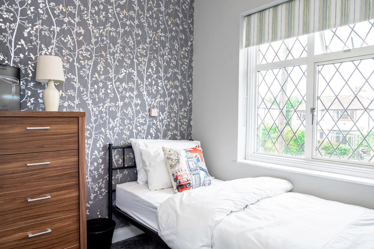 Stunning Place, Close To Windsor & Heathrow & Private Parking Burnham  Exteriér fotografie