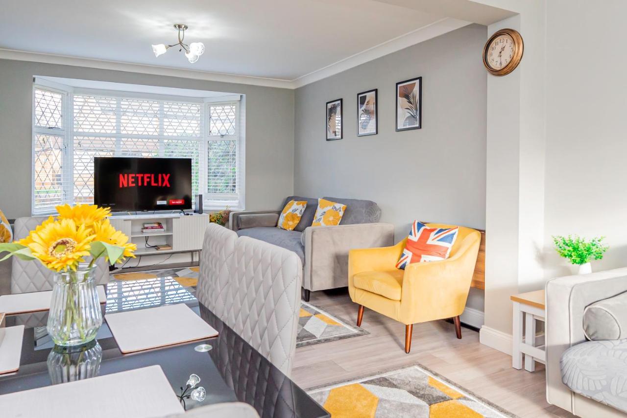 Stunning Place, Close To Windsor & Heathrow & Private Parking Burnham  Exteriér fotografie