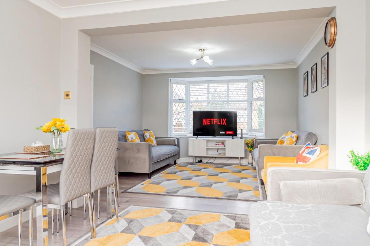 Stunning Place, Close To Windsor & Heathrow & Private Parking Burnham  Exteriér fotografie