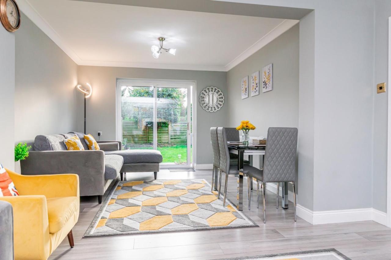 Stunning Place, Close To Windsor & Heathrow & Private Parking Burnham  Exteriér fotografie