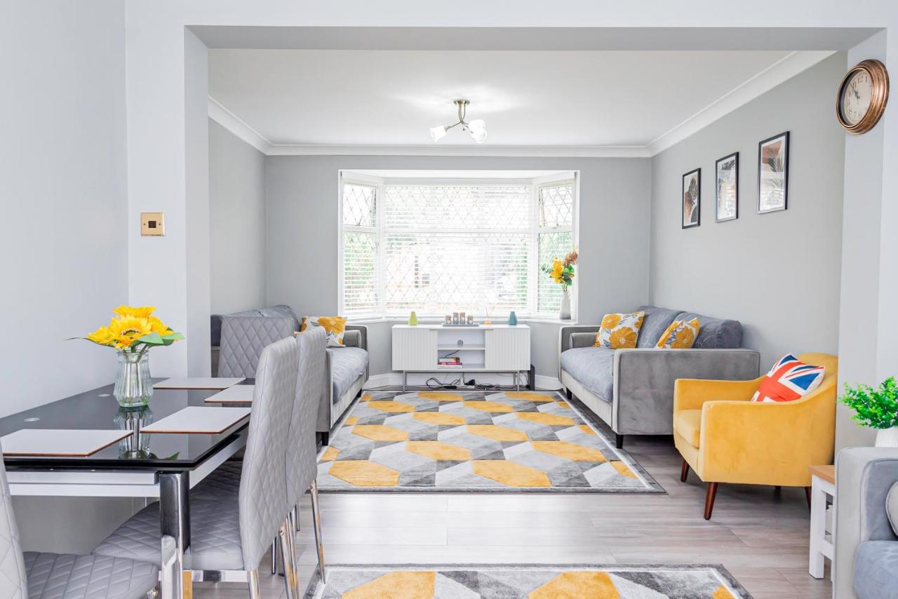 Stunning Place, Close To Windsor & Heathrow & Private Parking Burnham  Exteriér fotografie